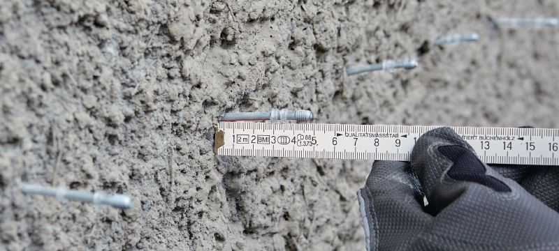 Testeur de béton projeté BX 3-SCT Outil à système de fixation sans fil pour tester le béton projeté à l’aide de goujons SCT compatibles Applications 1