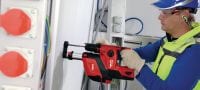 Perforateur sans fil TE 4-A22 Perforateur à batterie 22 V, avec poignée en D permettant un maniement supérieur dans les travaux en série Applications 2