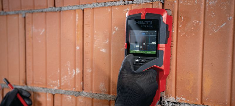 Balayeur de mur PS 85 Facile à utiliser pour balayer les murs et localiser les montants afin d'éviter de frapper des objets encastrés lors du forage et de la découpe Applications 1