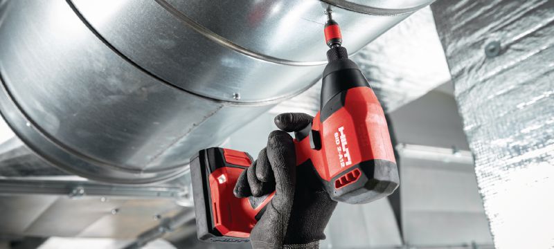 Visseuse à choc sans fil SID 2-A12 Visseuse à chocs ultracompacte sans balai à batterie 12 V; outil léger facilitant l'accès sans sacrifier le couple Applications 1