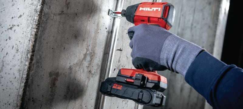 SID 4-22 Cordless impact driver Compact brushless impact driver optimized for more reliable and efficient non-structural fastening in wood and metal (Nuron battery platform) Applications 1
