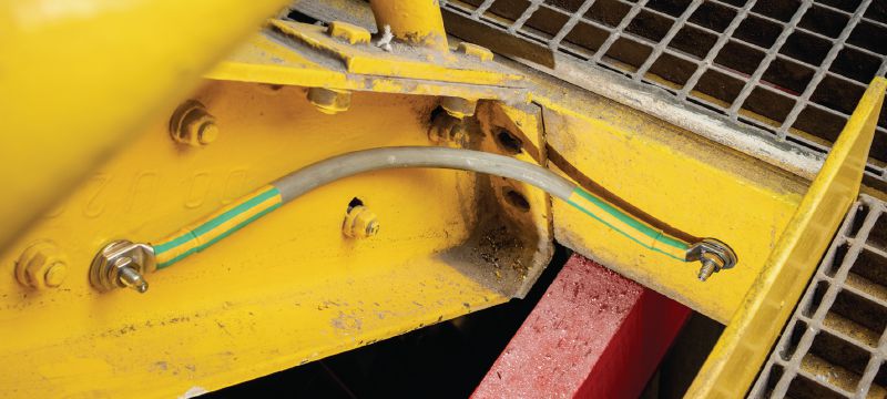 Goujon à visser S-BT-ER HC Vis de goujon fileté (acier inoxydable, filetage Whitworth) pour les raccordements électriques sur l’acier dans des environnements très corrosifs, section transversale maximale recommandée du câble raccordé 4/0 AWG Applications 1