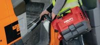 Aspirateur sans fil VC 75-1-22 destiné aux chantiers de construction Aspirateur compact et sans fil destiné au nettoyage des chantiers de construction (sec), réservoir de 3,5 l (1 gallon) (batterie Nuron) Applications 2