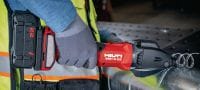 Cisaille sans fil SSH 6-22 CD pour métal Cisaille à double coupe sans fil pour découpes rapides dans les gaines spiralées et conduits de ventilation jusqu'à 4 x 0,9 mm│calibre 20 avec lames SSH CD Hilti incluses (plateforme de batteries Nuron) Applications 1
