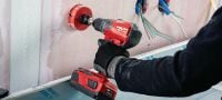 Visseuse-perceuse sans fil SF 4-A22 Perceuse/visseuse compacte à batterie de 22 V munie d'un moteur sans balai procurant un rendement supérieur pour les tâches légères ou dans les endroits difficiles d'accès Applications 1