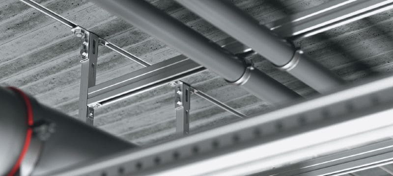 Rail d'ancrage HAC-V standard Rails d'ancrage préscellés avec une capacité de charge améliorée et de multiples profondeurs d’implantation, pour une fixation économique des façades-rideaux Applications 1
