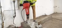 Burins pointus TE-H SM Embouts de burins pointus pour le piquage et le concassage du béton et de la maçonnerie à l'aide des outils de démolition TE 3000 ou H28 à attache de troisième génération Applications 1